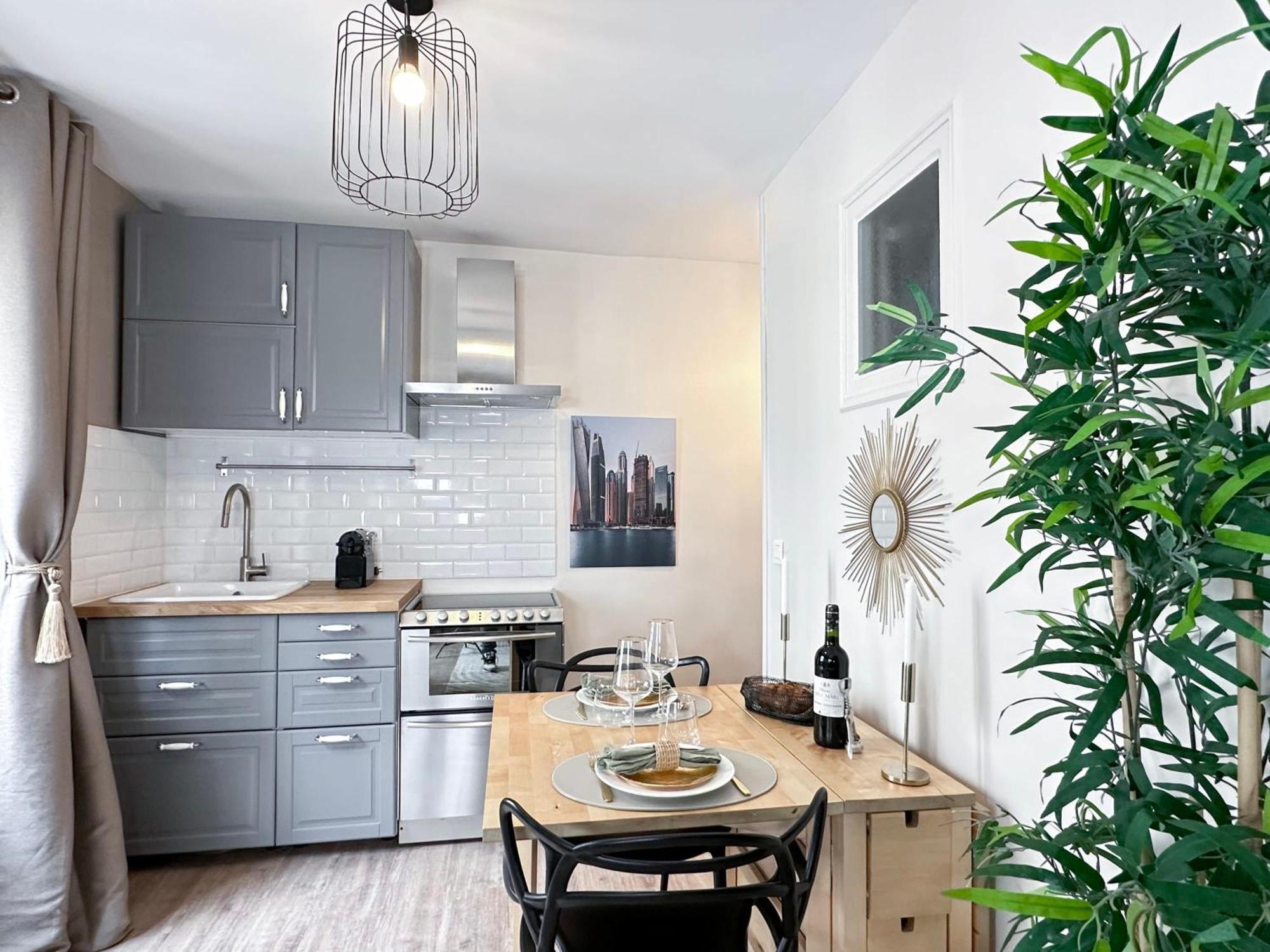 Stylish & Chic Duplex Near Eiffel Tower Lejlighed Paris Eksteriør billede